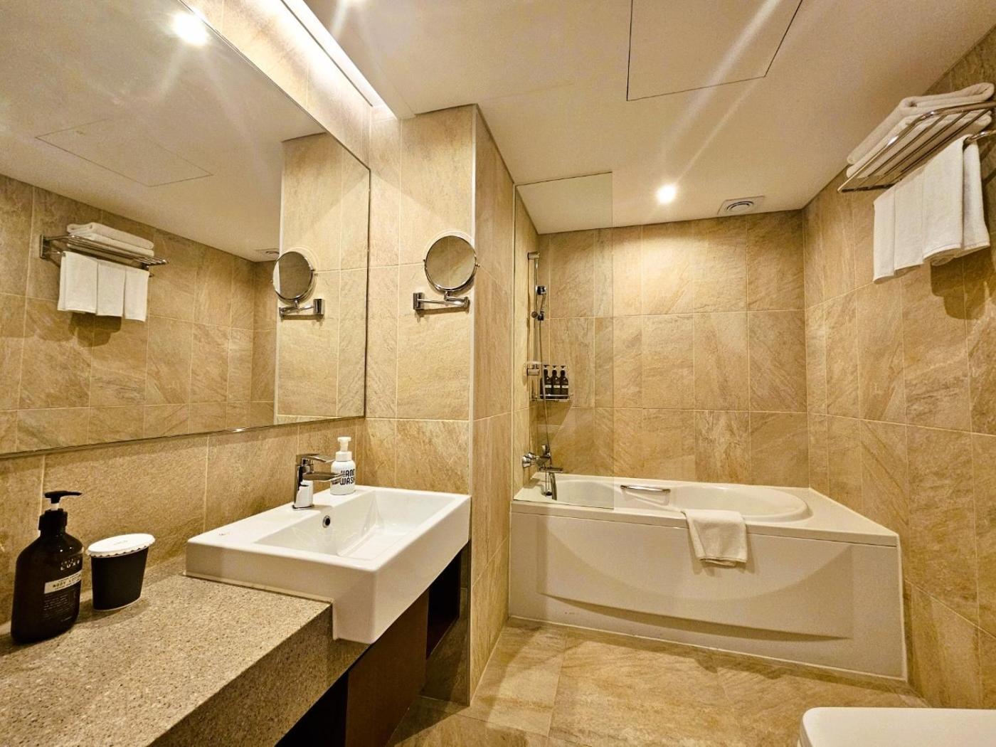 Hotel Uri& Seoul Ngoại thất bức ảnh